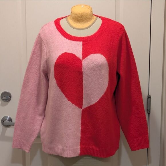 cupcakes & cashmere Sweaters - NWT Cupcakes and Cashmere 2X Red and Pink Statement Heart Knit Sweater